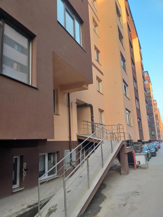 Luxury Daniel Apartament Residence Militari Roşu エクステリア 写真