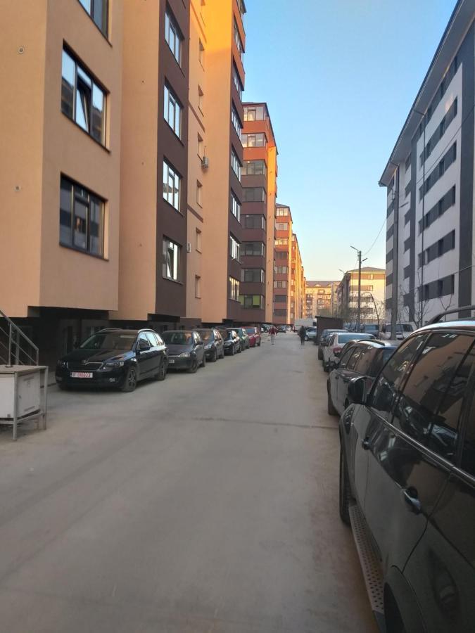 Luxury Daniel Apartament Residence Militari Roşu エクステリア 写真